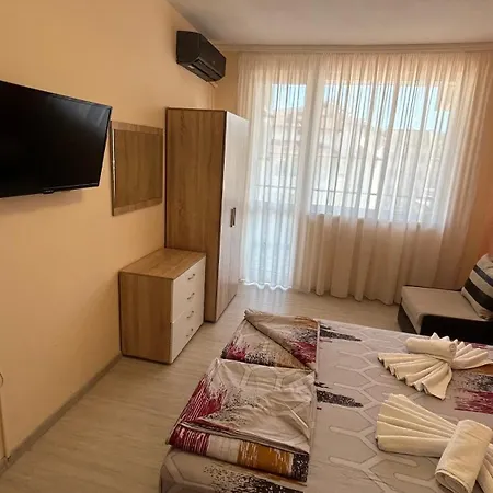 йоана Πανσιόν