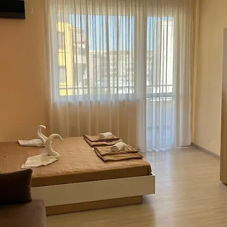 йоана Πανσιόν