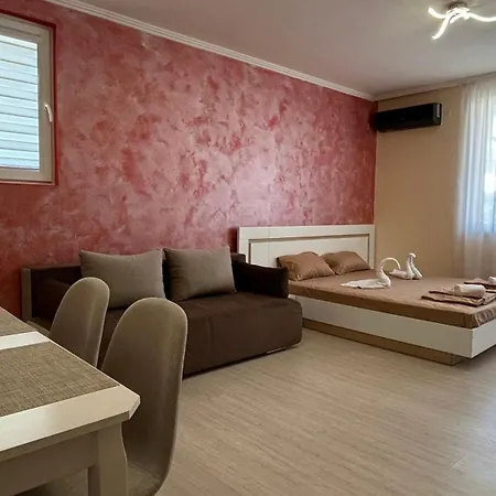 йоана Πανσιόν